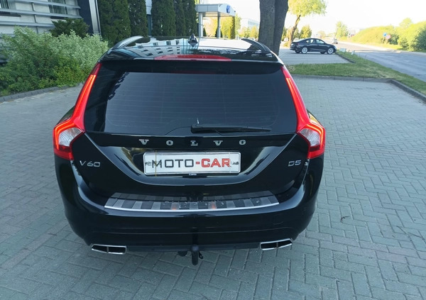 Volvo V60 cena 51900 przebieg: 226000, rok produkcji 2015 z Siedlce małe 497